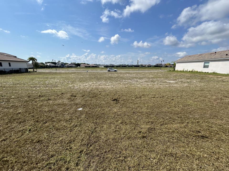 24 Del Palma Drive, Palm Coast, Florida 32137, USA