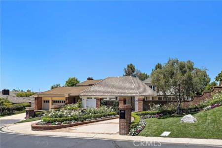 E Crest De Ville, Orange, California 92867, Stati Uniti