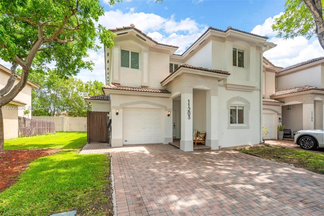 11203 NW 73rd Ter, Doral, Florida 33178, USA