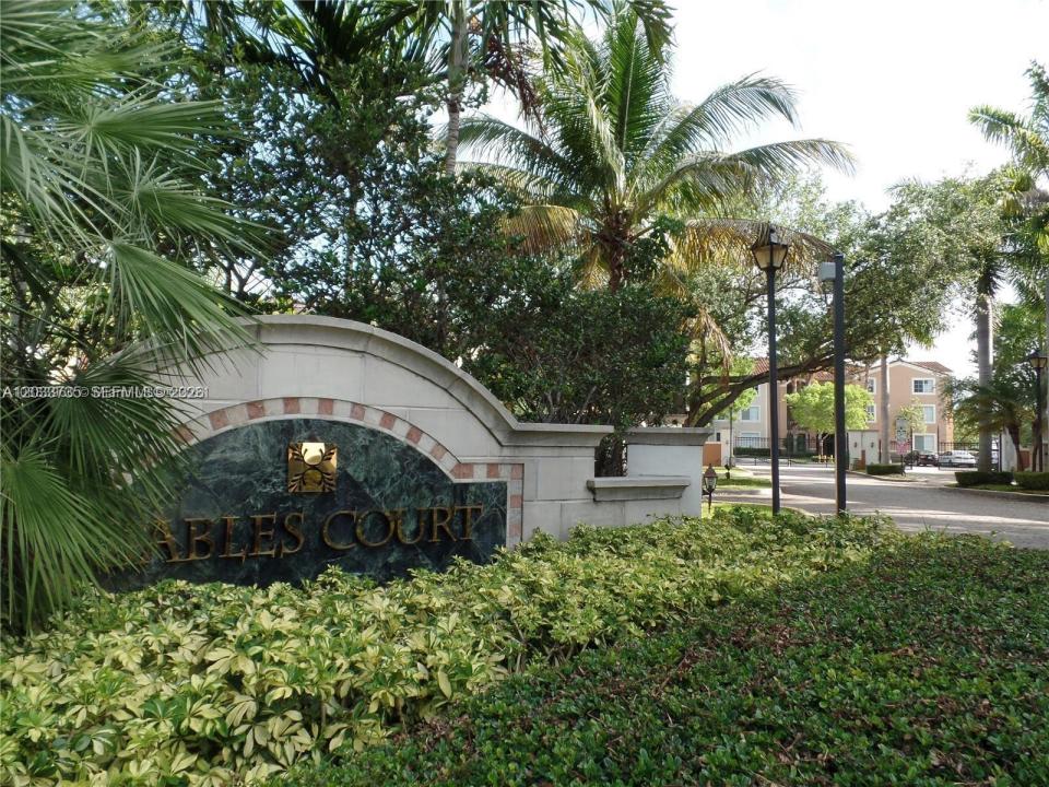 6801 SW 44th St 203, Miami, Florida 33155, USA