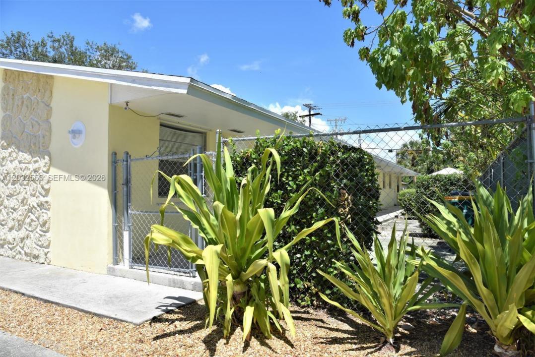 1008 N 18 AVENUE, Lake Worth, Floryda 33460, USA