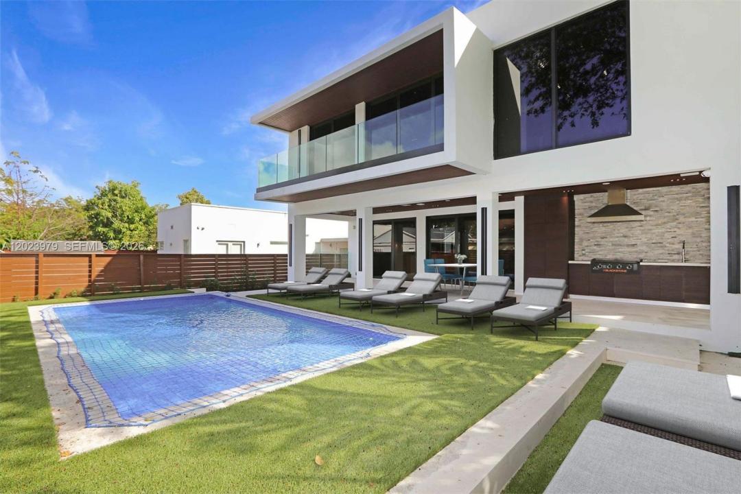 330 SW 19th Rd, Miami, Floride 33129, États-Unis