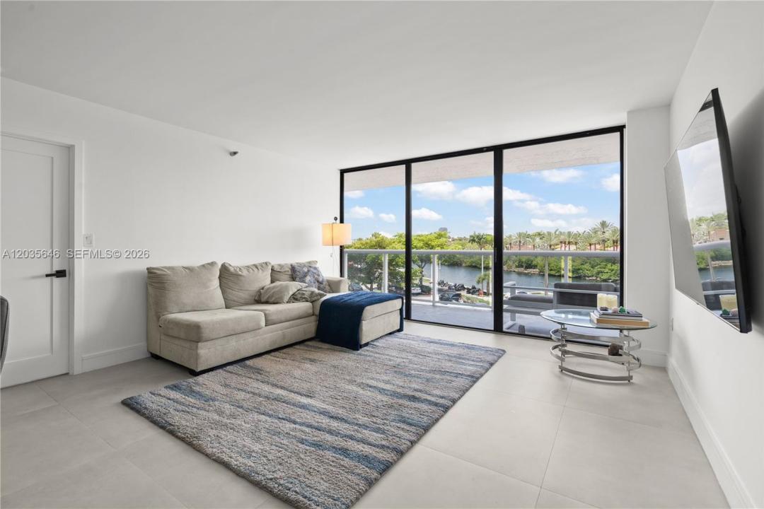 20505 E Country Club Dr 331, Aventura, 佛罗里达州 33180, 美国
