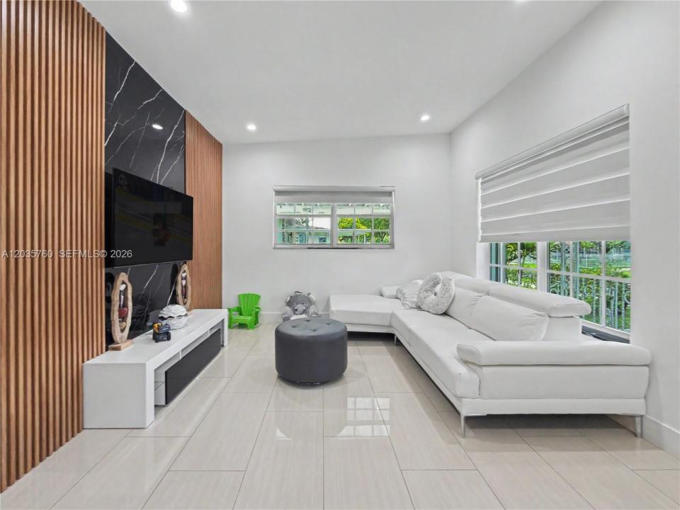 960 NE 146th St, North Miami, Florida 33161, Stati Uniti