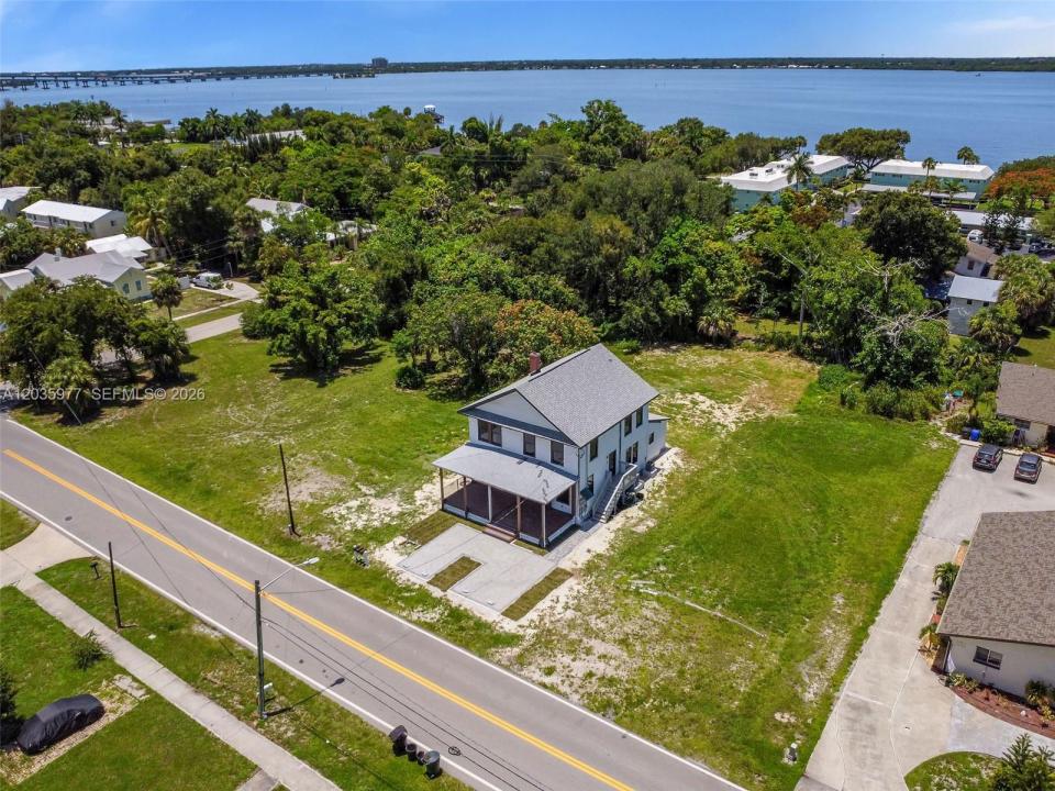 3221 EDGEWOOD, Fort Myers, Flórida 33916, Estados Unidos