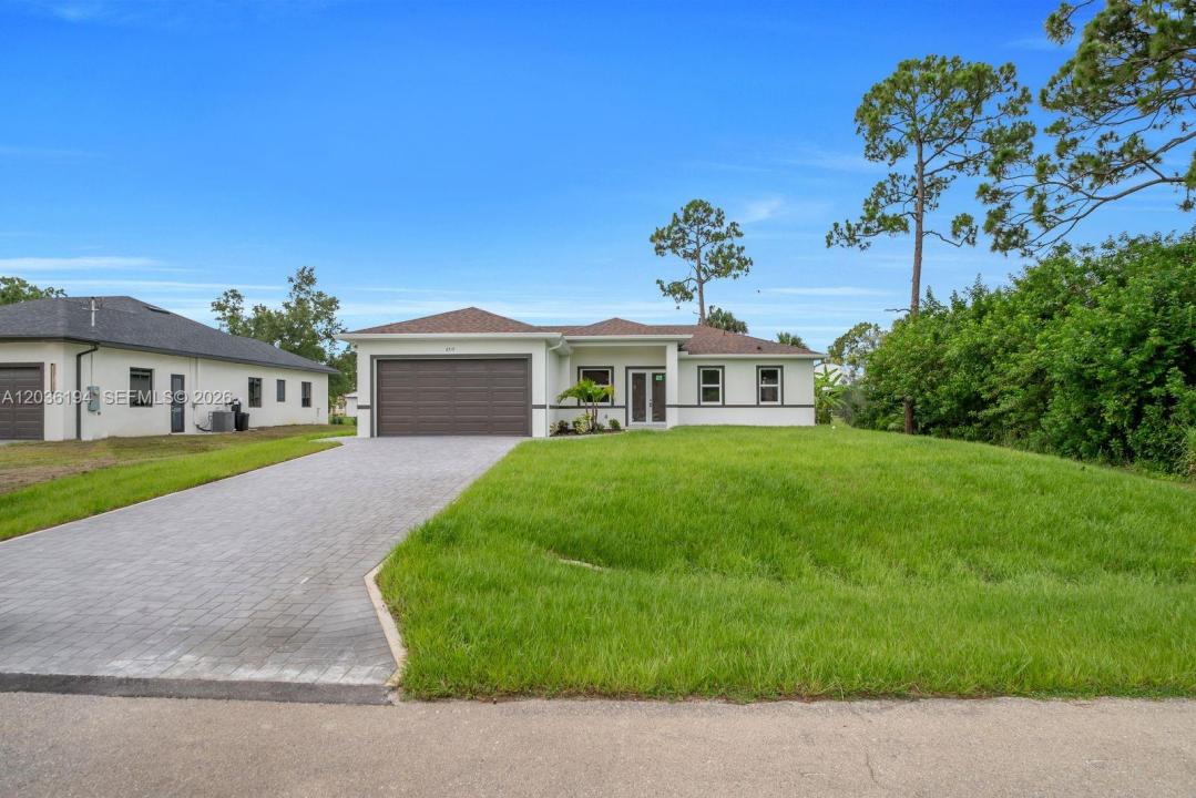 2715 10th ST W, Lehigh Acres, Florida 33971, USA