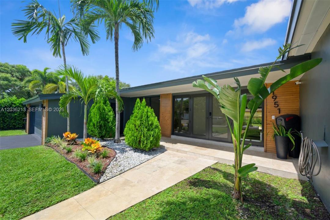 1951 NE 187 th dr, North Miami Beach, Floride 33179, États-Unis