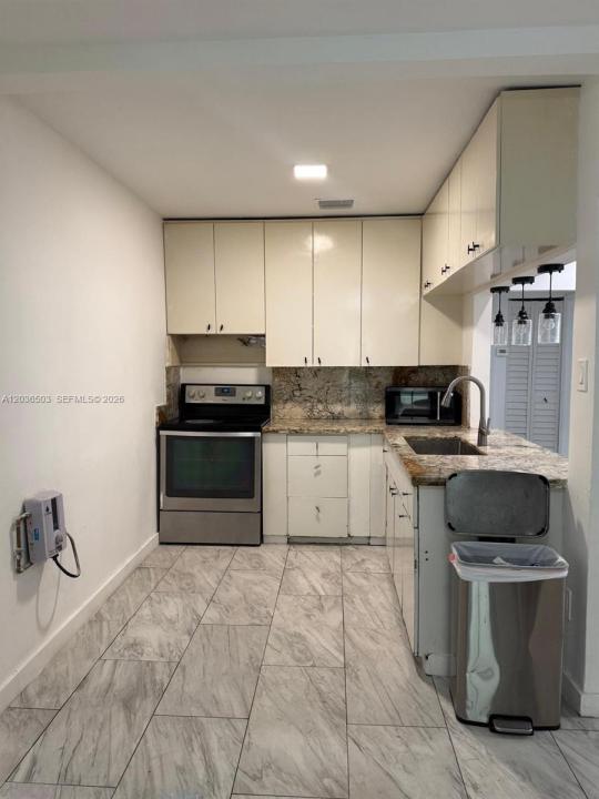 1055 NW 58th Ter, Miami, Floride 33127, États-Unis