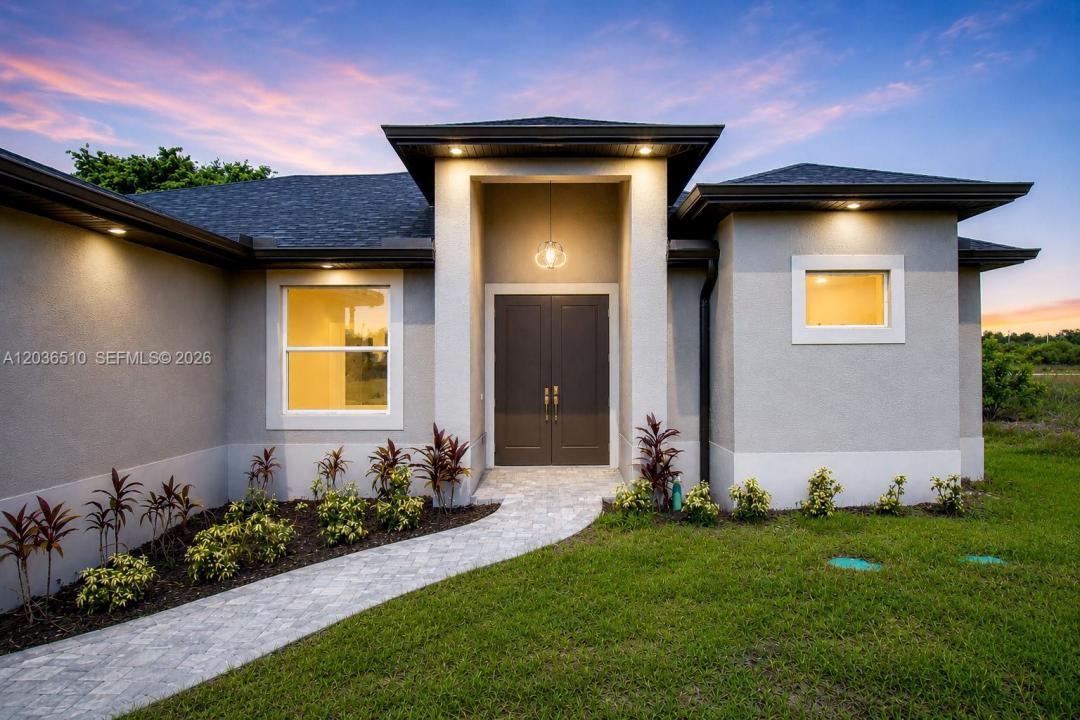 804 Curtis Ave N, Lehigh Acres, Floride 33971, États-Unis