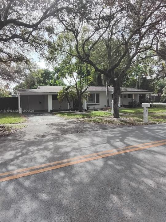 911 W Country Club Cir, Plantation, فلوريدا 33317, الولايات المتحدة