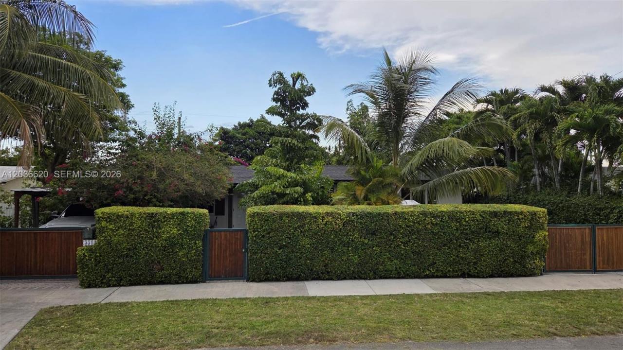 3511 SW 105th ct, Miami, Florida 33165, USA