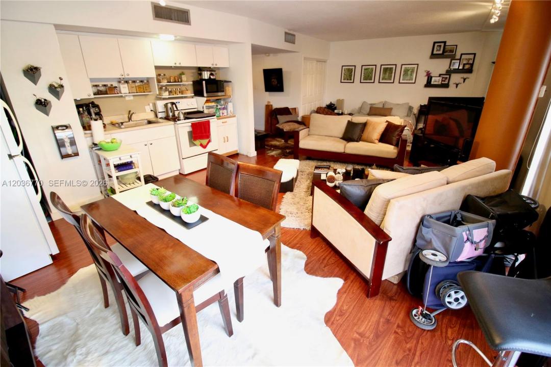 900 Bay Dr 215, Miami Beach, Florida 33141, Stati Uniti