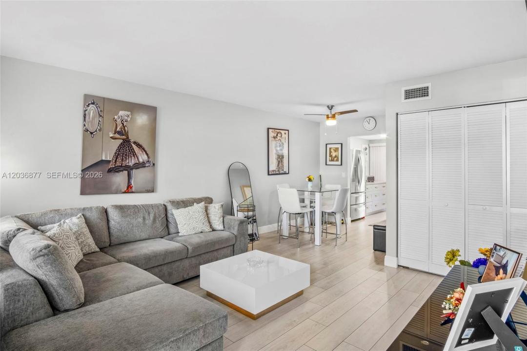 19 Abbey Ln 104, Delray Beach, Floride 33446, États-Unis