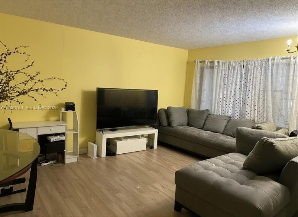 2301 NW 41st Ave 102, Lauderhill, Floride 33313, États-Unis