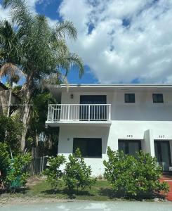 325 MENORES AVE, Coral Gables, Florida 33134