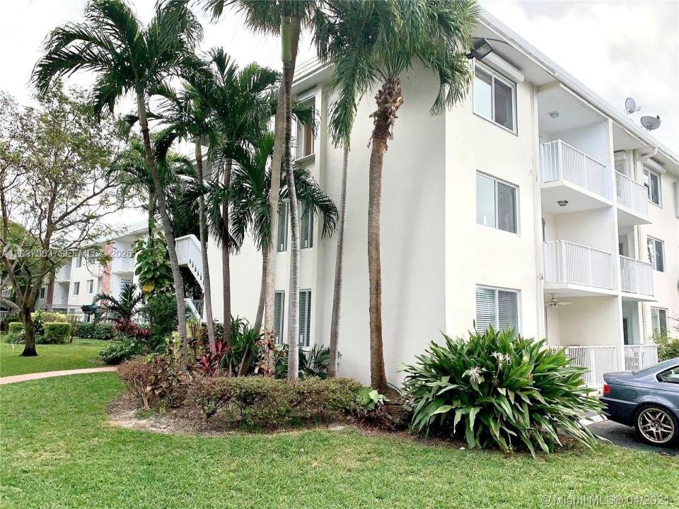 240 Galen Dr 214, Key Biscayne, Floryda 33149, USA
