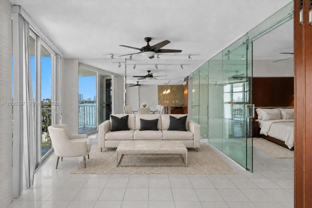 1228 West Ave 604, Miami Beach, Floride 33139, États-Unis