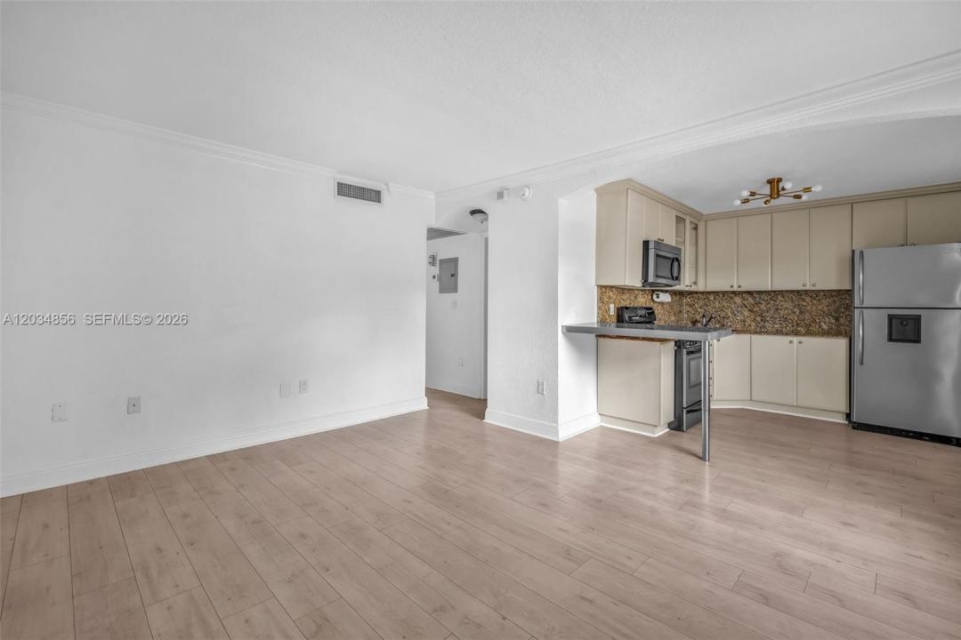 3245 Virginia St 24, Miami, Floride 33133, États-Unis