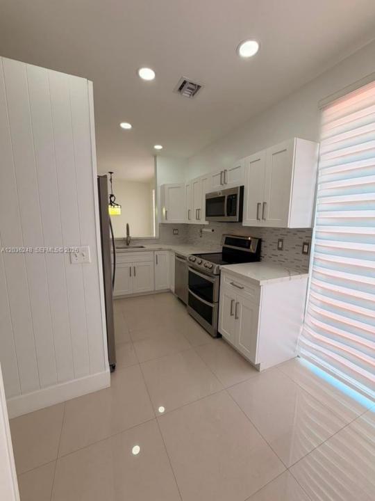 15112 NW 8th St 77, Pembroke Pines, Floride 33028, États-Unis