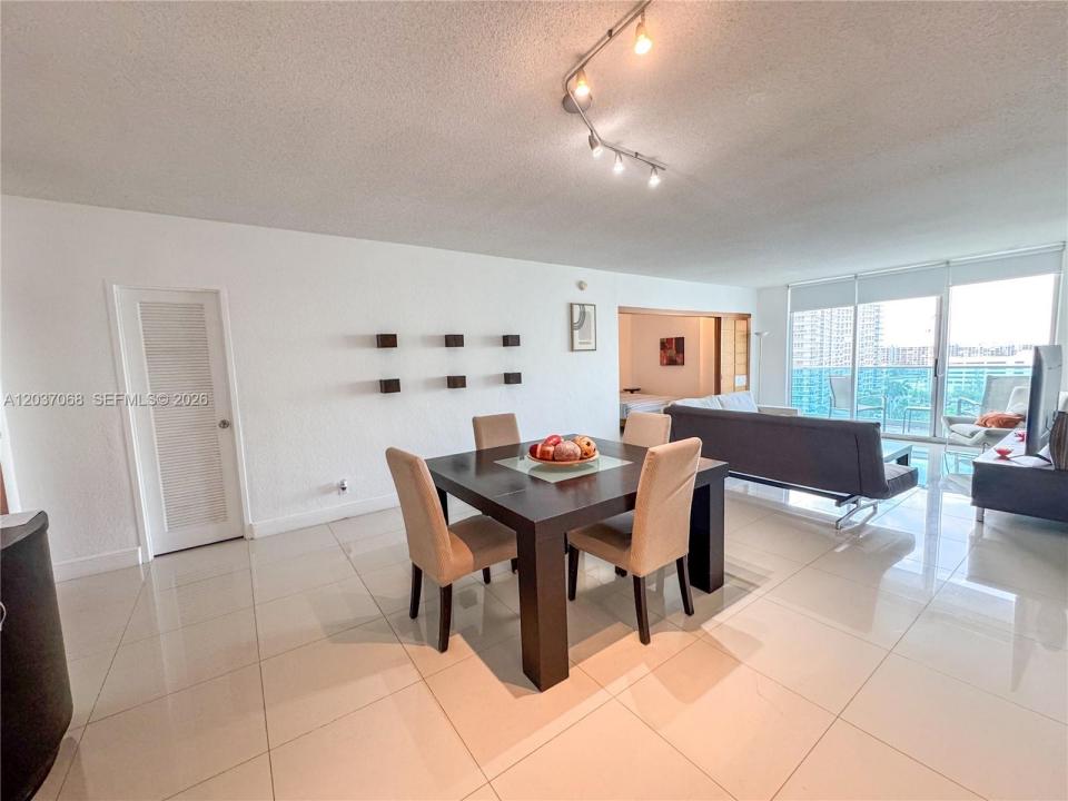 4001 S Ocean Dr 11A, Hollywood, Floride 33019, États-Unis