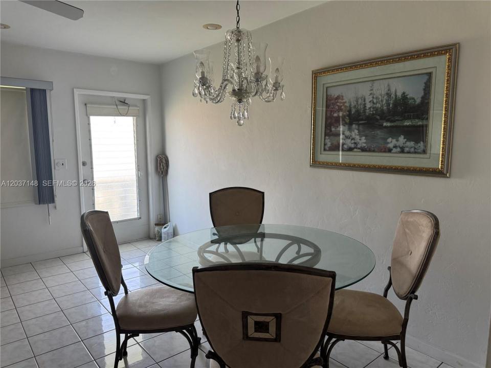 801 Atlantic Shores Blvd 207, Hallandale Beach, Florida 33009, Stati Uniti