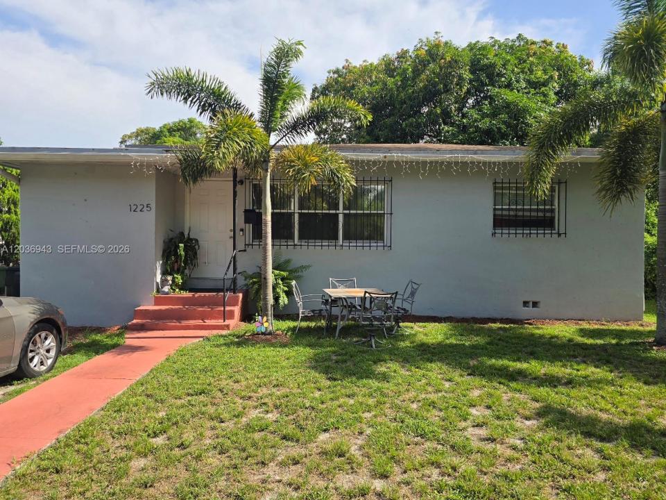 1225 NW 127th St, North Miami, Floride 33167, États-Unis