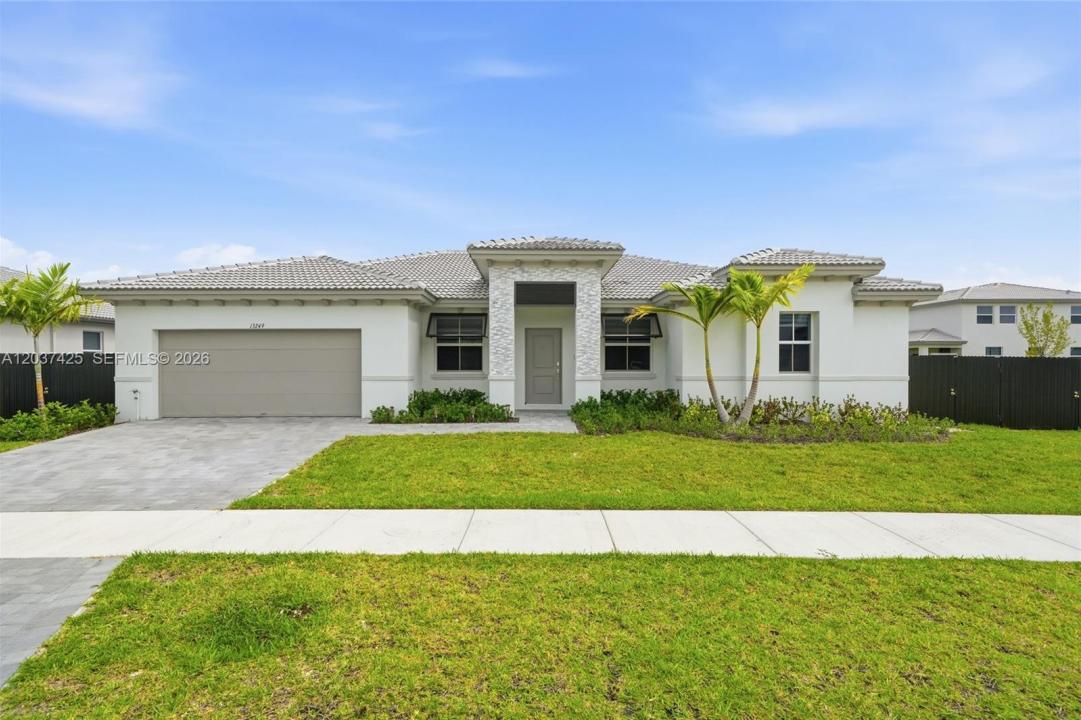 13249 SW 189th Ter, Miami, Floryda 33177, USA