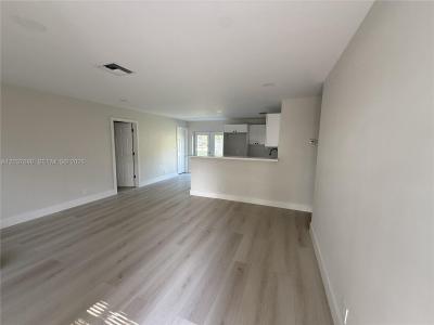 1700 SW 69th Ter, North Lauderdale, Florida 33068, USA