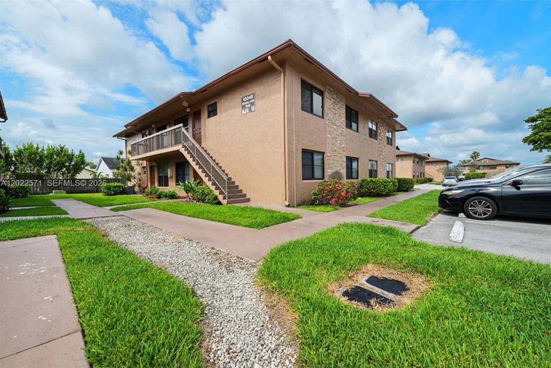 10049 Winding Lake Rd 202, Sunrise, Floride 33351, États-Unis