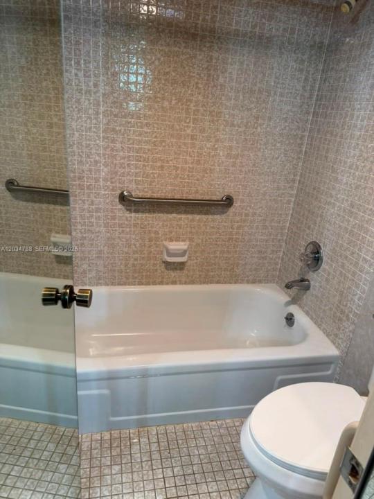 900 Saint Charles Pl 708, Pembroke Pines, Florida 33026, Stati Uniti