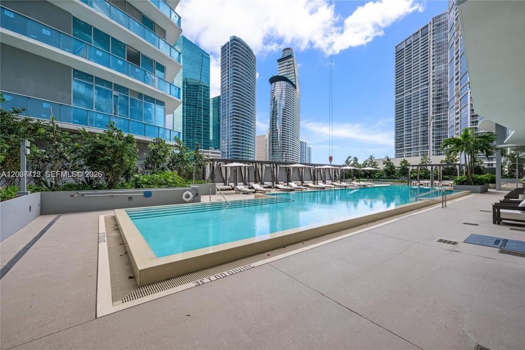 77 SE 5th St 1705, Miami, Флорида 33131, Соединенные Штаты