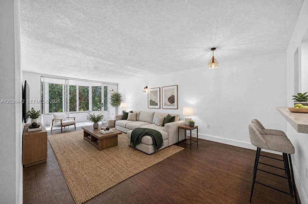 1101 NE 191st St H401, Miami, Floride 33179, États-Unis
