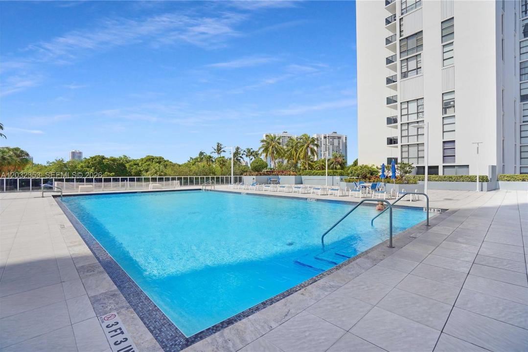 3625 N Country Club Dr 603, Aventura, Florida 33180, Stati Uniti