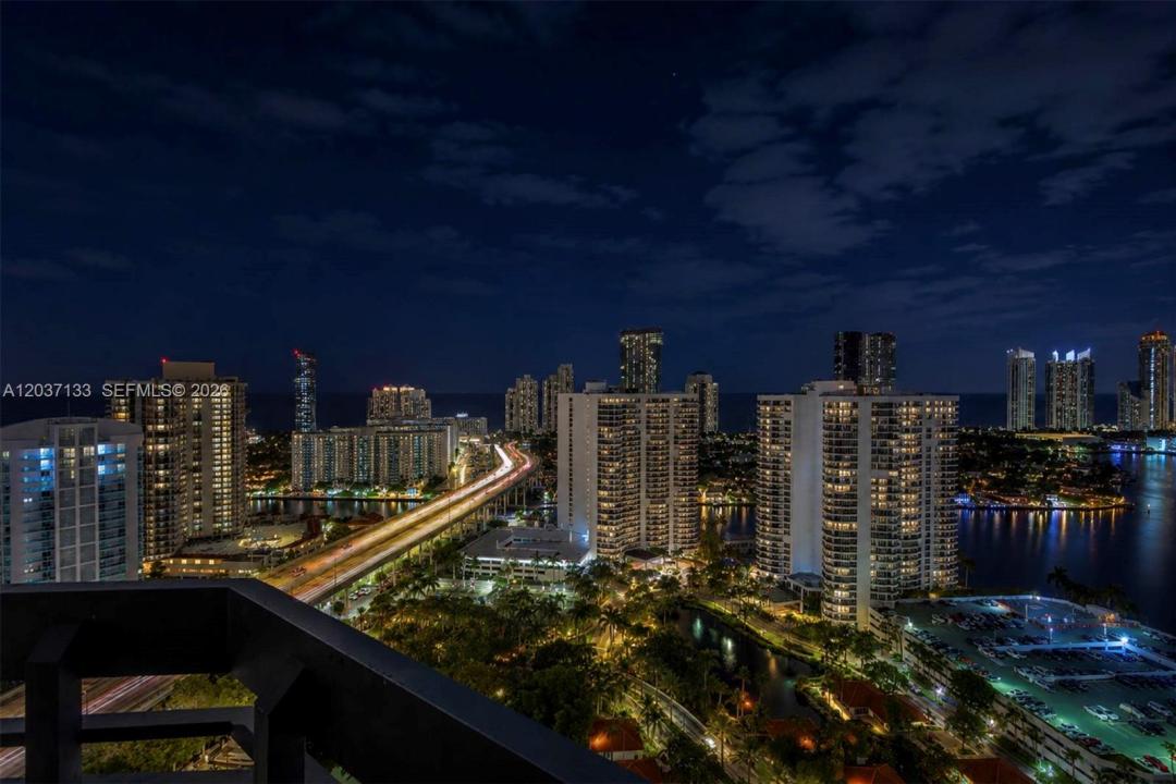 3500 Mystic Pointe Dr 3307, Aventura, Floride 33180, États-Unis
