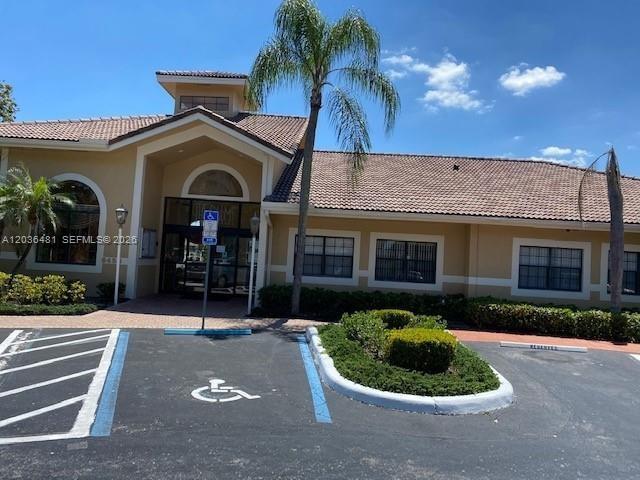 300 W Palm Cir W 208, Pembroke Pines, Floride 33025, États-Unis
