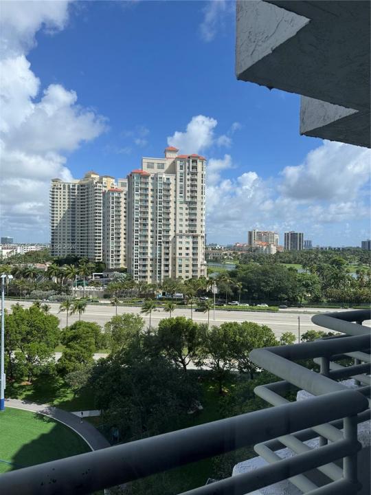 3300 NE 191st St 1001, Aventura, Floride 33180, États-Unis