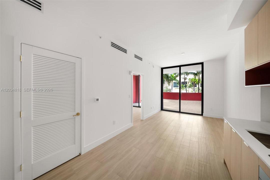 90 NE 32 St 203, Miami, Floride 33127, États-Unis