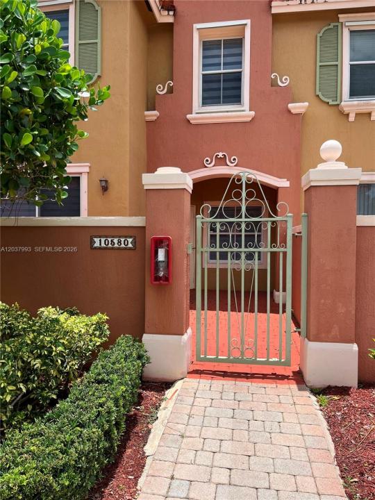 Pembroke Pines, Florida 33025, USA