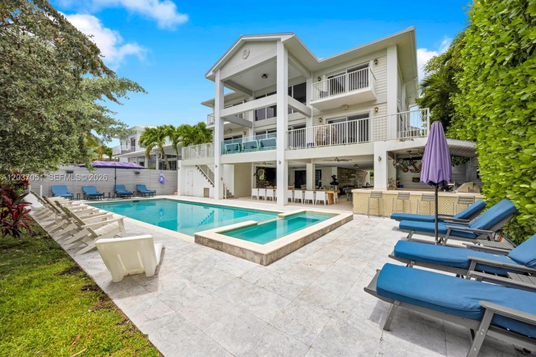 1076 NE Little River Dr, Miami, Florida 33138, Stati Uniti