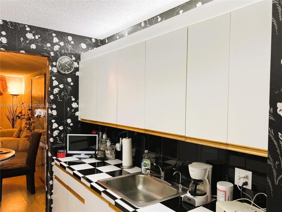 1300 SW 130th Ave 101F, Pembroke Pines, Floride 33027, États-Unis