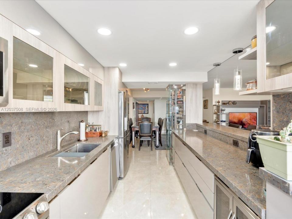 18071 Biscayne Blvd 1401, Aventura, Floride 33160, États-Unis