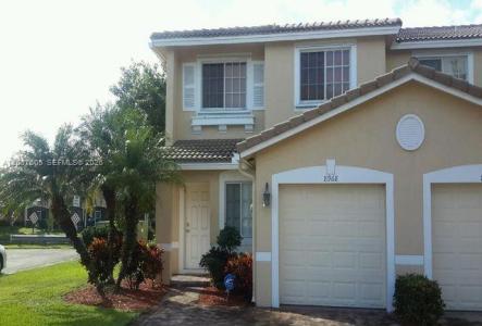 8968 Lancaster St, Tamarac, Florida 33321