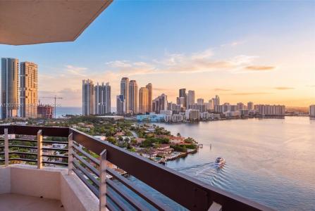 19195 NE 36th Ct 2301, Aventura, Florida 33180, USA