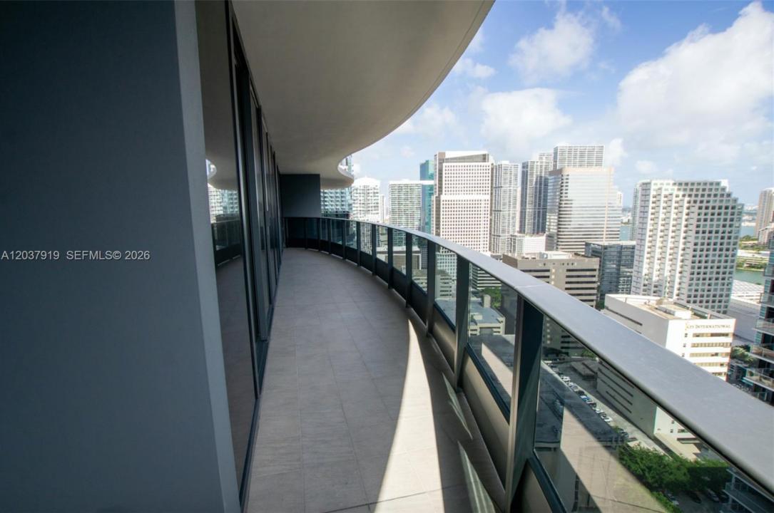1000 Brickell Plaza 2809, Miami, Floride 33131, États-Unis