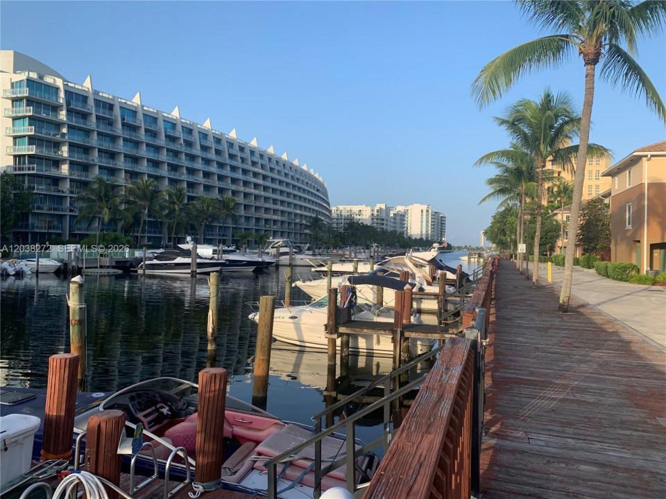 2961 NE 185th St 1601, Aventura, Floride 33180, États-Unis