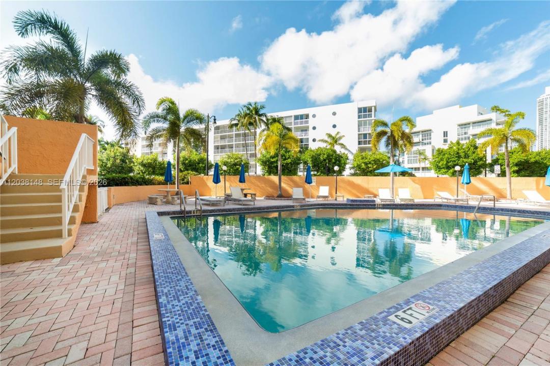 200 178th Dr 7, Sunny Isles Beach, Floride 33160, États-Unis