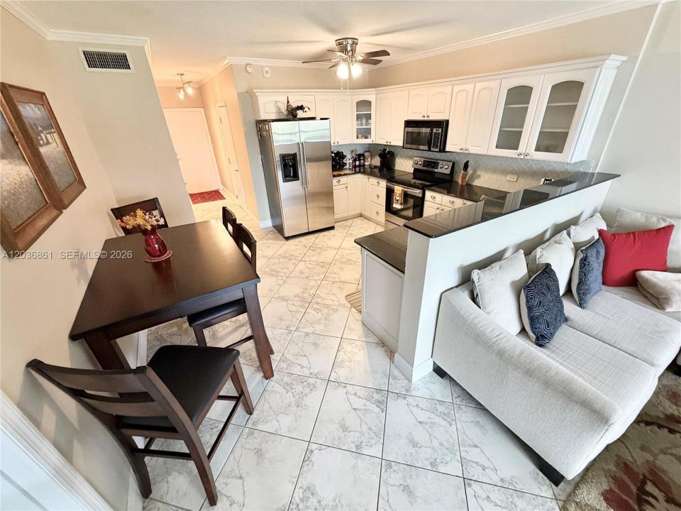 1000 SW 12th St 201, Fort Lauderdale, Florida 33315, Stati Uniti