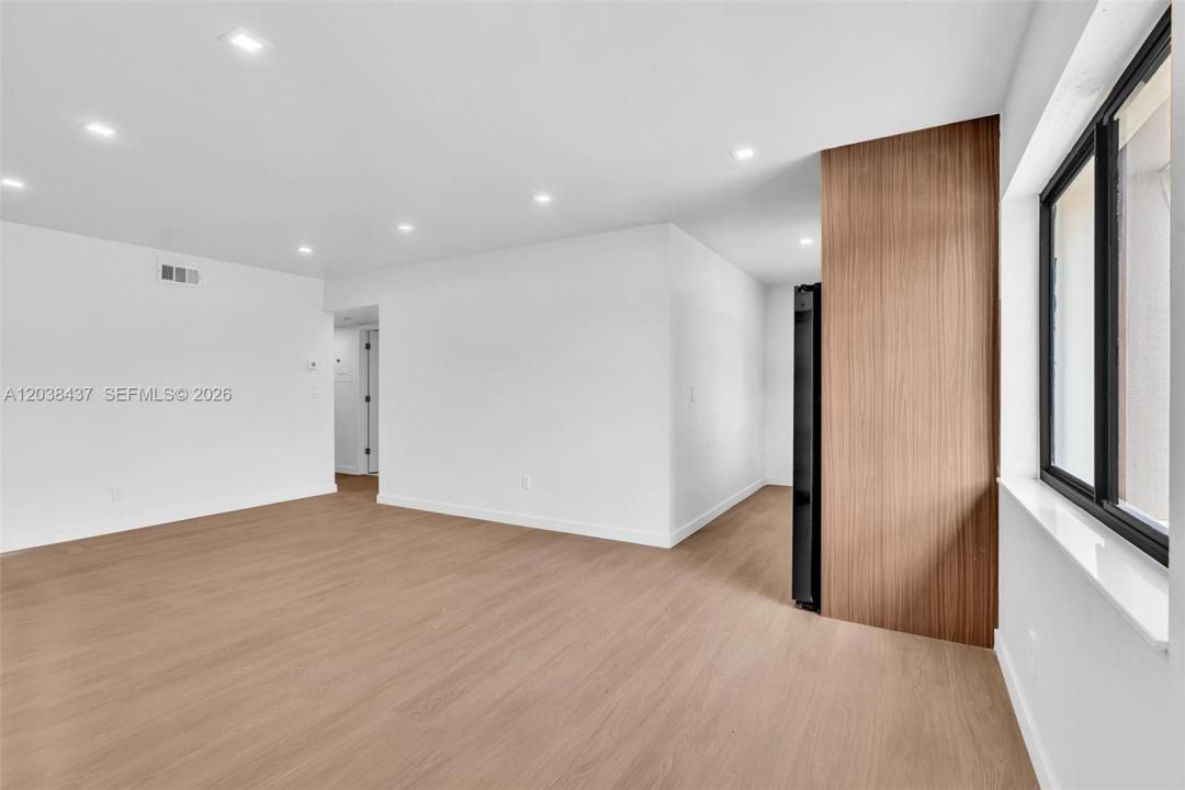 1924 NE 26th St 4, Wilton Manors, Florida 33305, Stati Uniti