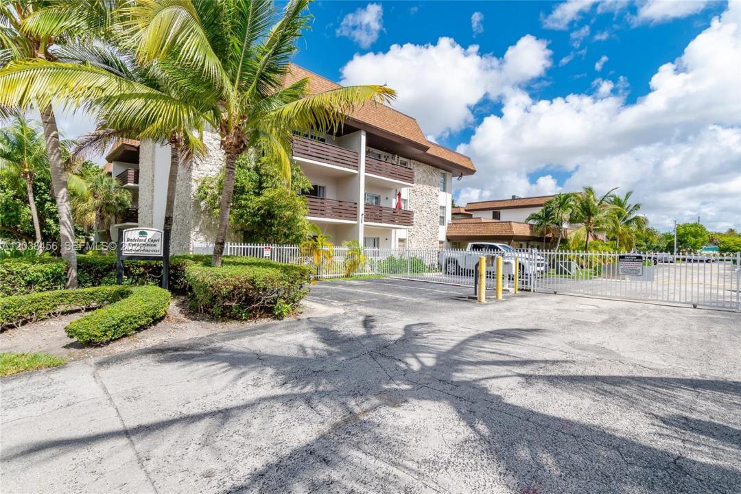7483 SW 82nd St A206, Miami, Florida 33143, Stati Uniti