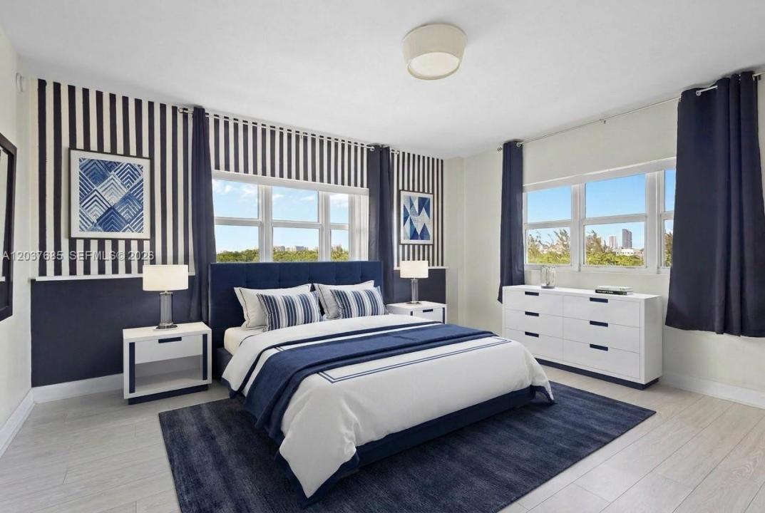 15051 Royal Oaks Ln 401, North Miami, Florida 33181, USA